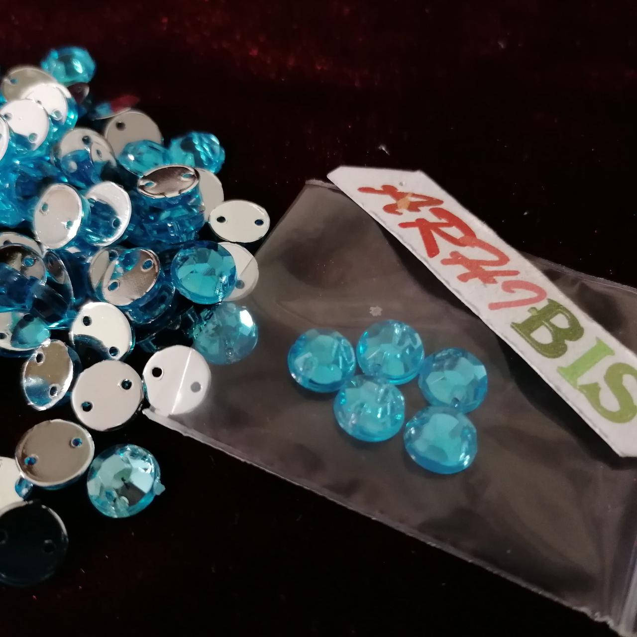 

Пришивные полубусины голубые