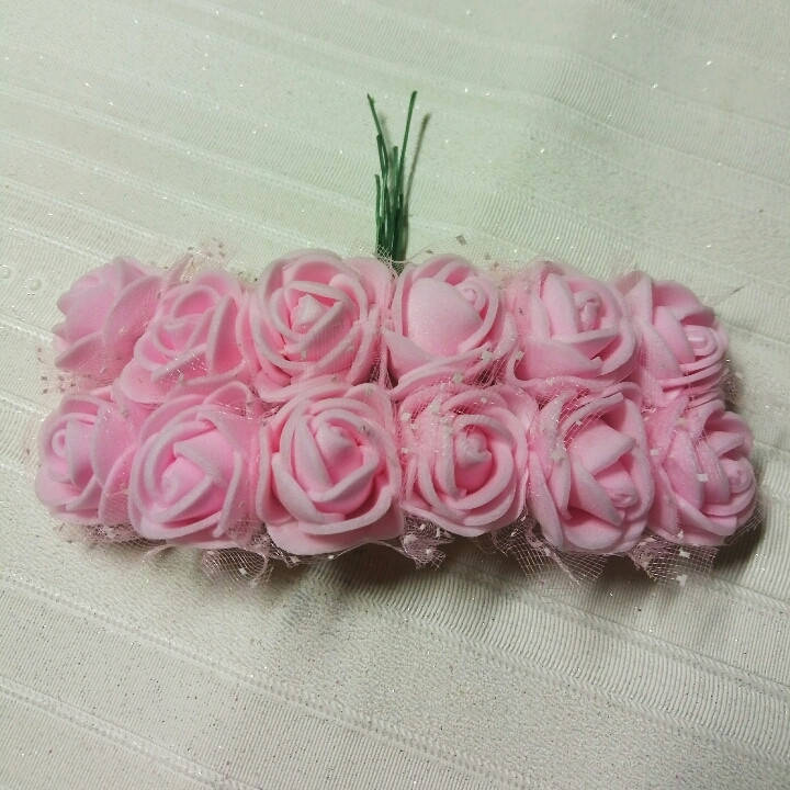 

Розочки из фоамирана с фатином светло-розовые, Розовый