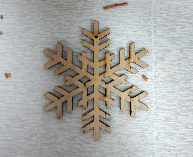 

Подвеска Снежинка №3, 5см