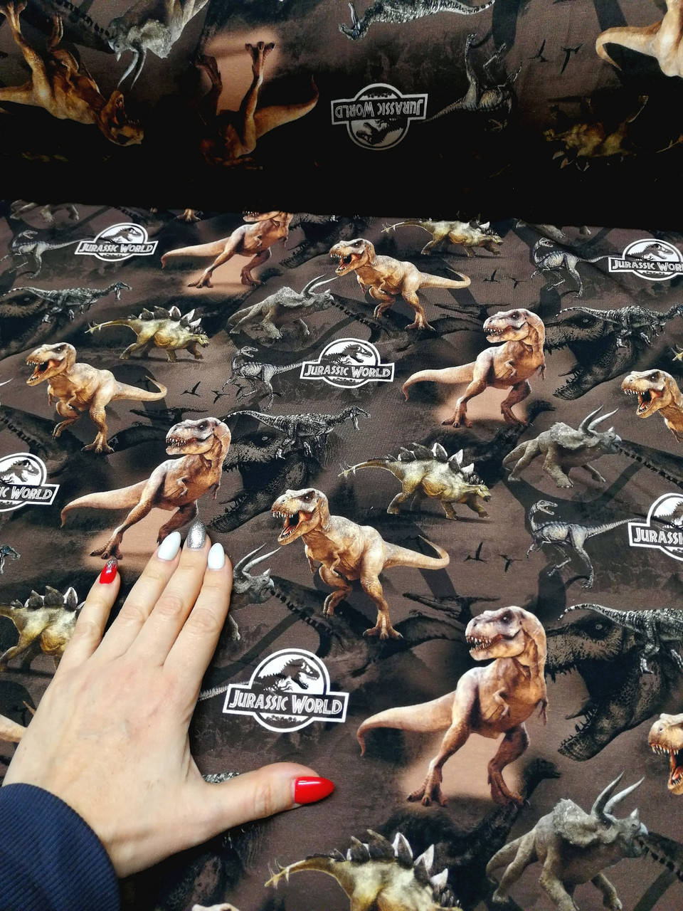 

Стрейч кулир принт "Парк юрского периода" (диджитал)