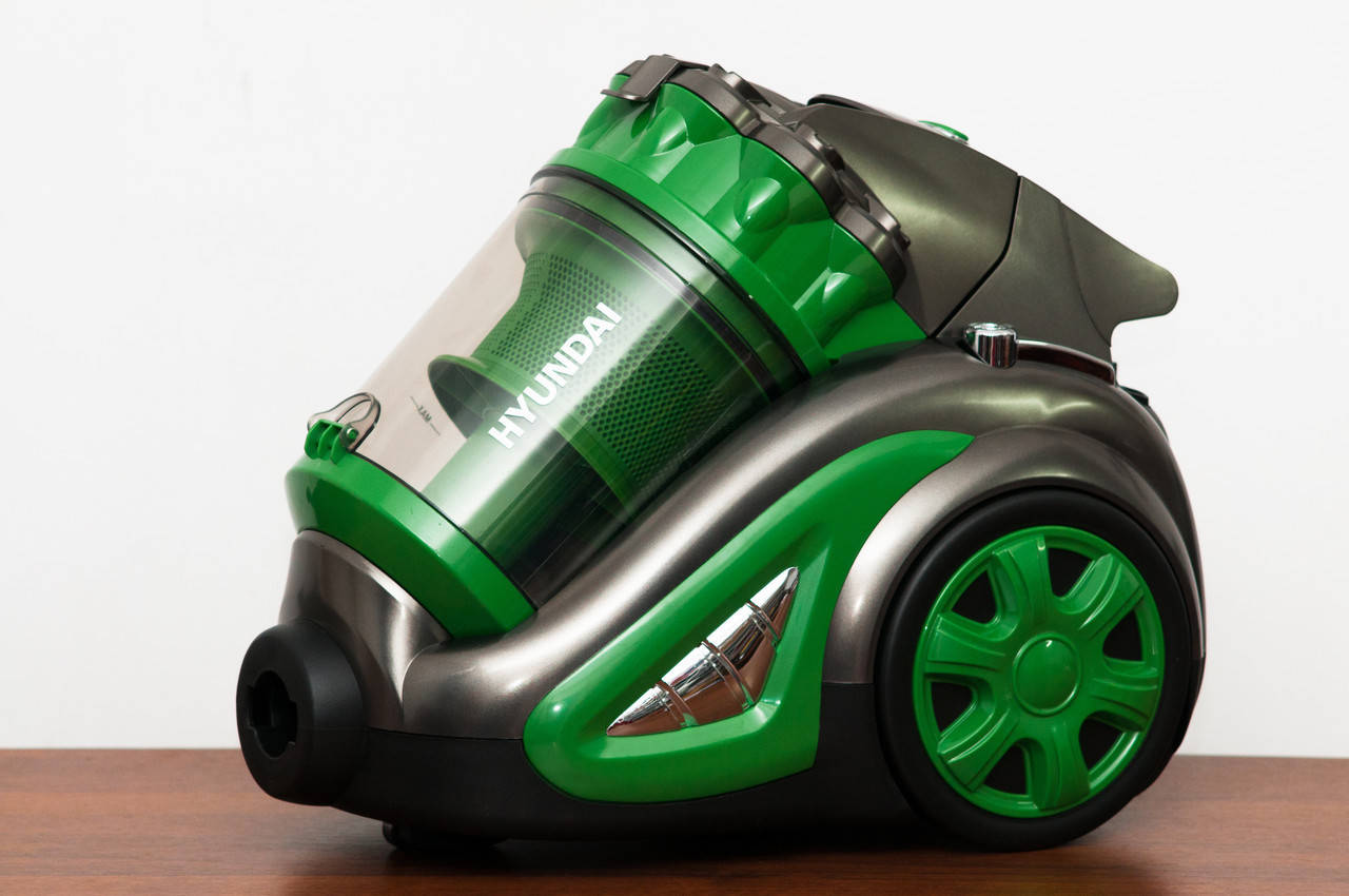 

Пилосос HYUNDAI 700W SKL106-357030