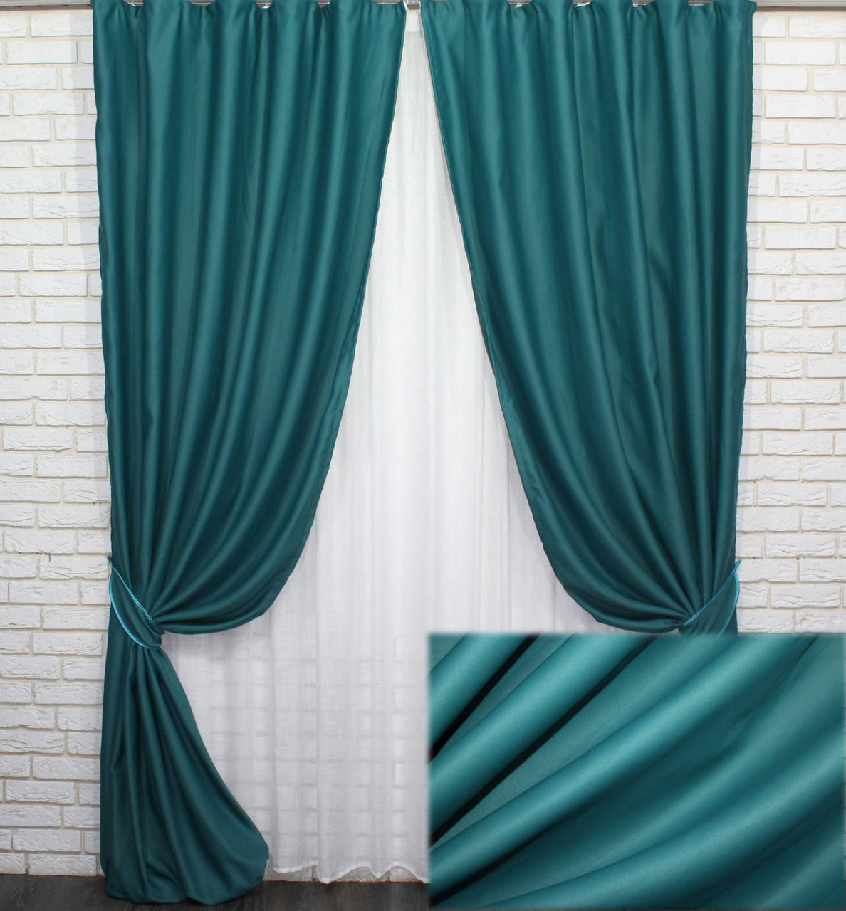

Комплект (2шт. 1,5х2,7м.) штор из ткани блэкаут "Fusion Dimout". Цвет бирюзовый. Код 794ш 30-579