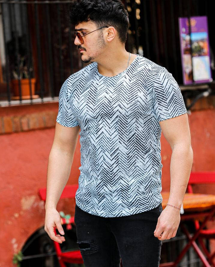 

Модная Футболка в серый геометрический орнамент S, M, L