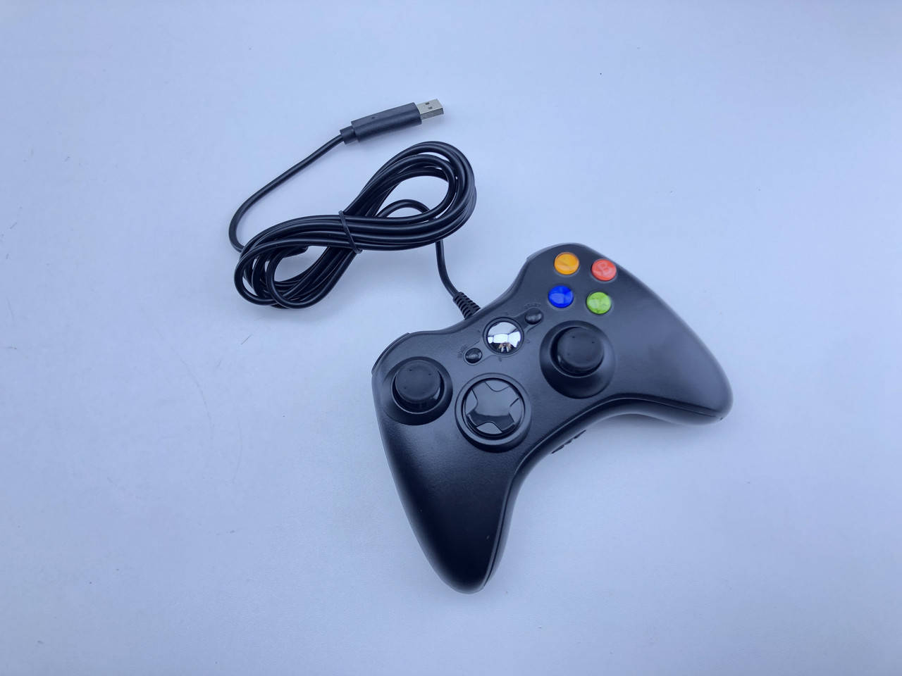 

Геймпад джойстик для XBOX 360 / ПК проводной (Черный), Белый