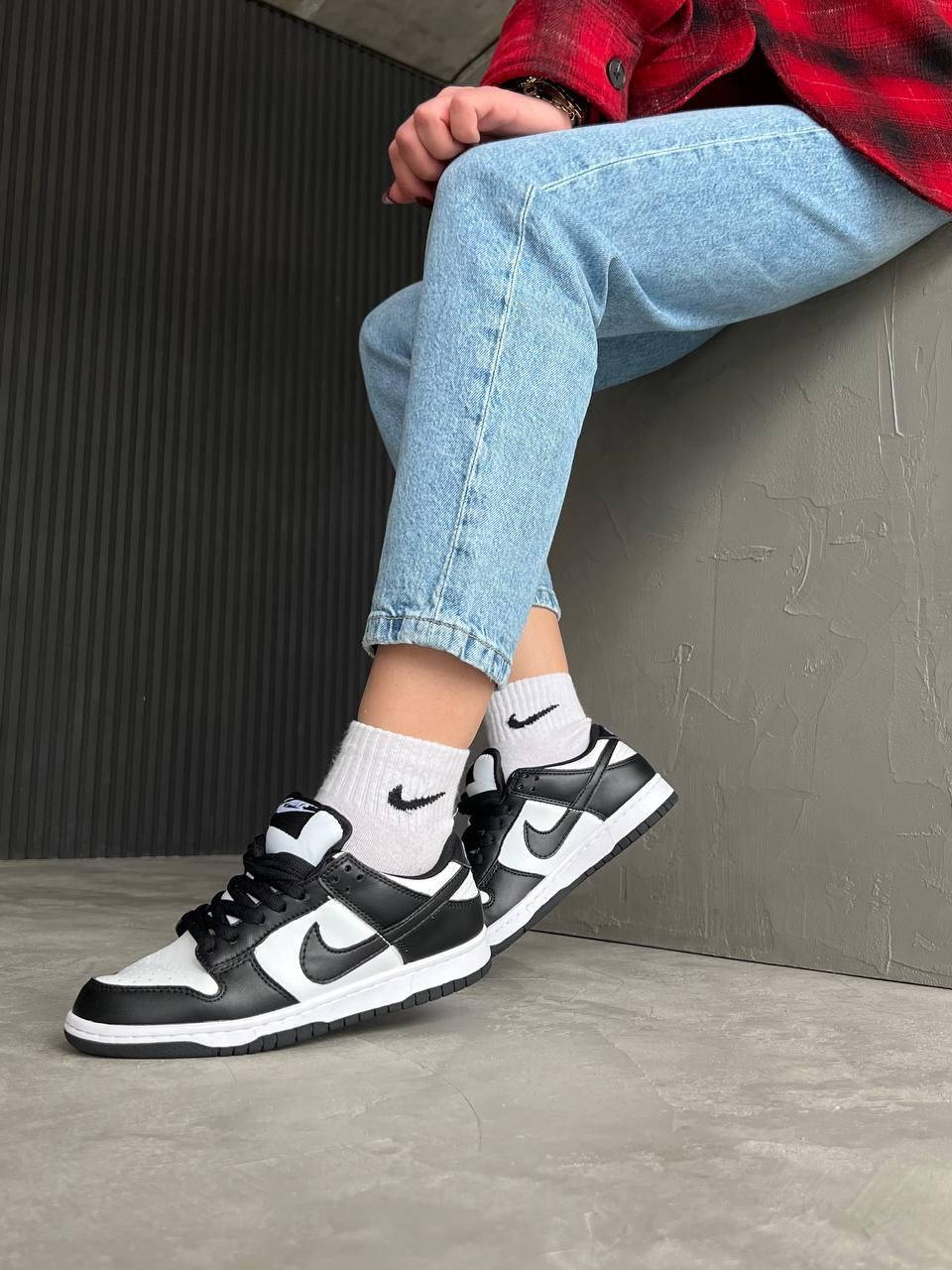 

Nike Dunk Low Retro White Black 1421 /F 40