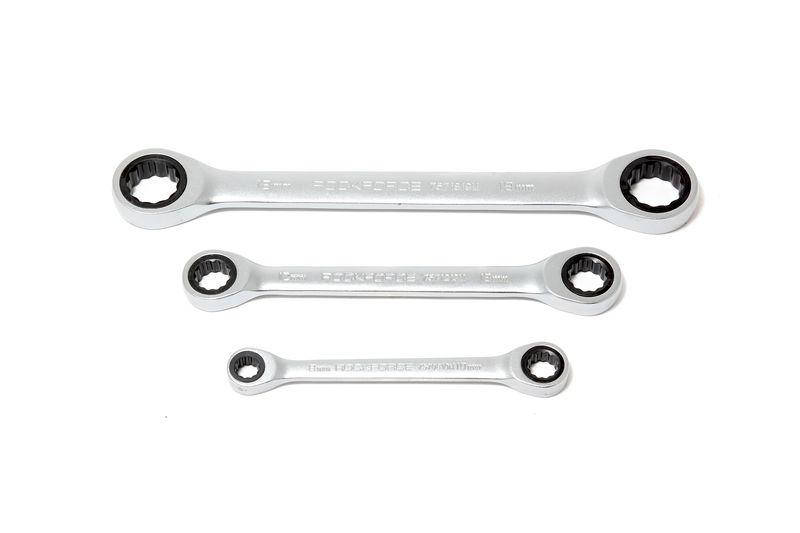 

Ключ накидной трещоточный 14х15мм ROCKFORCE RF-7571415M