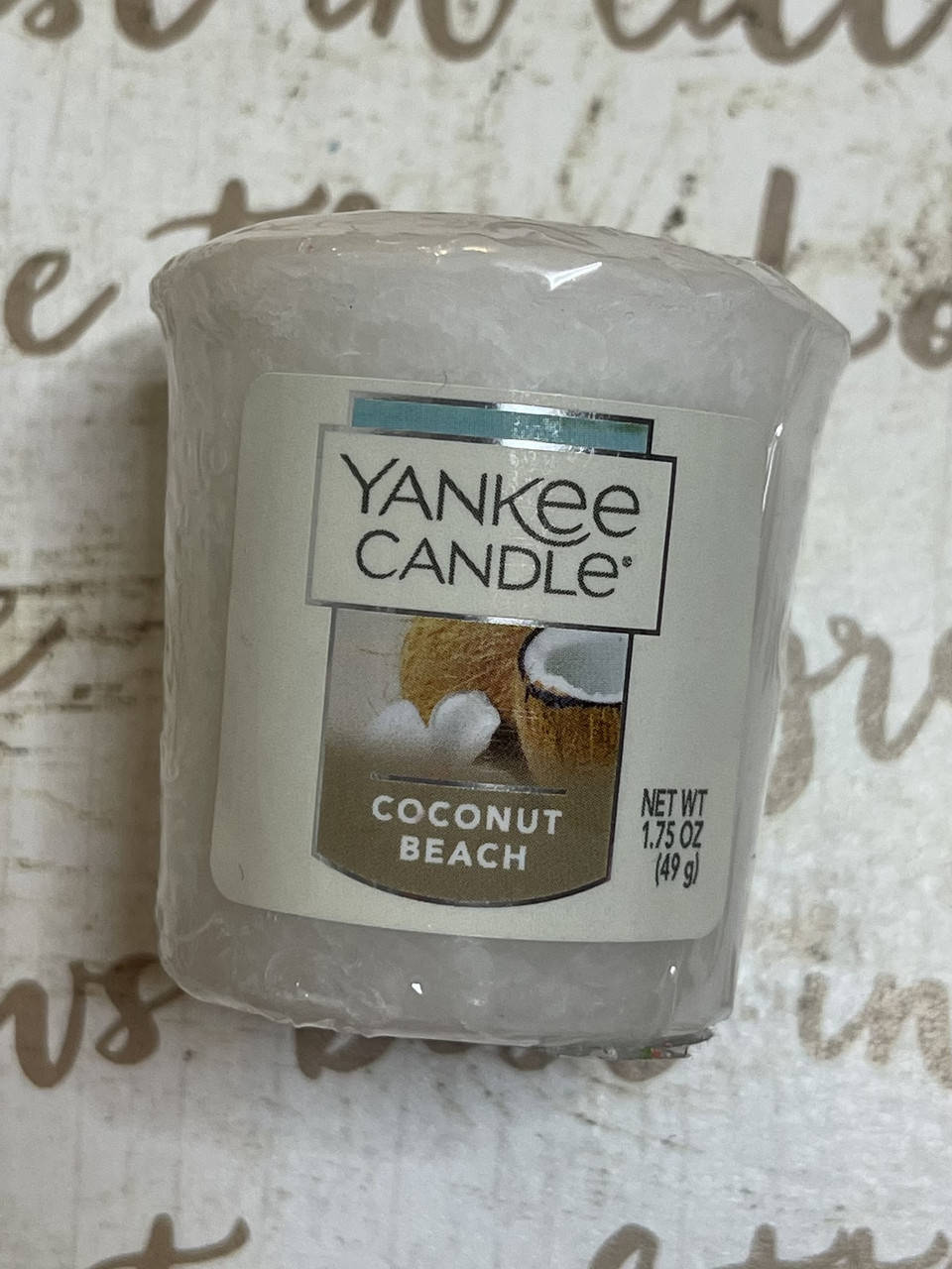 

Аромосвеча Yankee Candle "Кокосовый пляж"