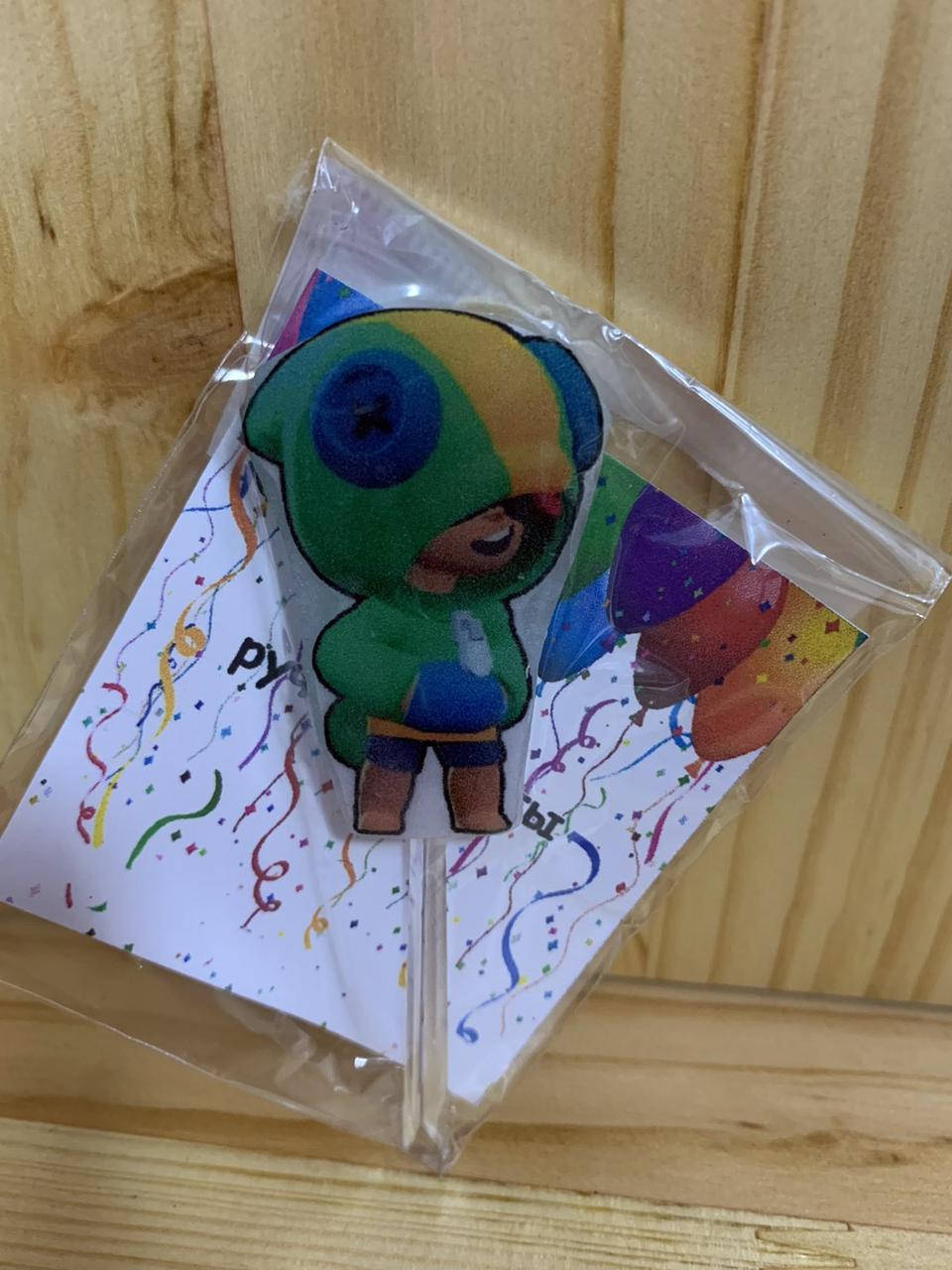 

Свечи (6см) с картинкой героя из игры "Бравл Старс" в торт или кекс - Герой3 "Леон" (мальчик в капюшоне)