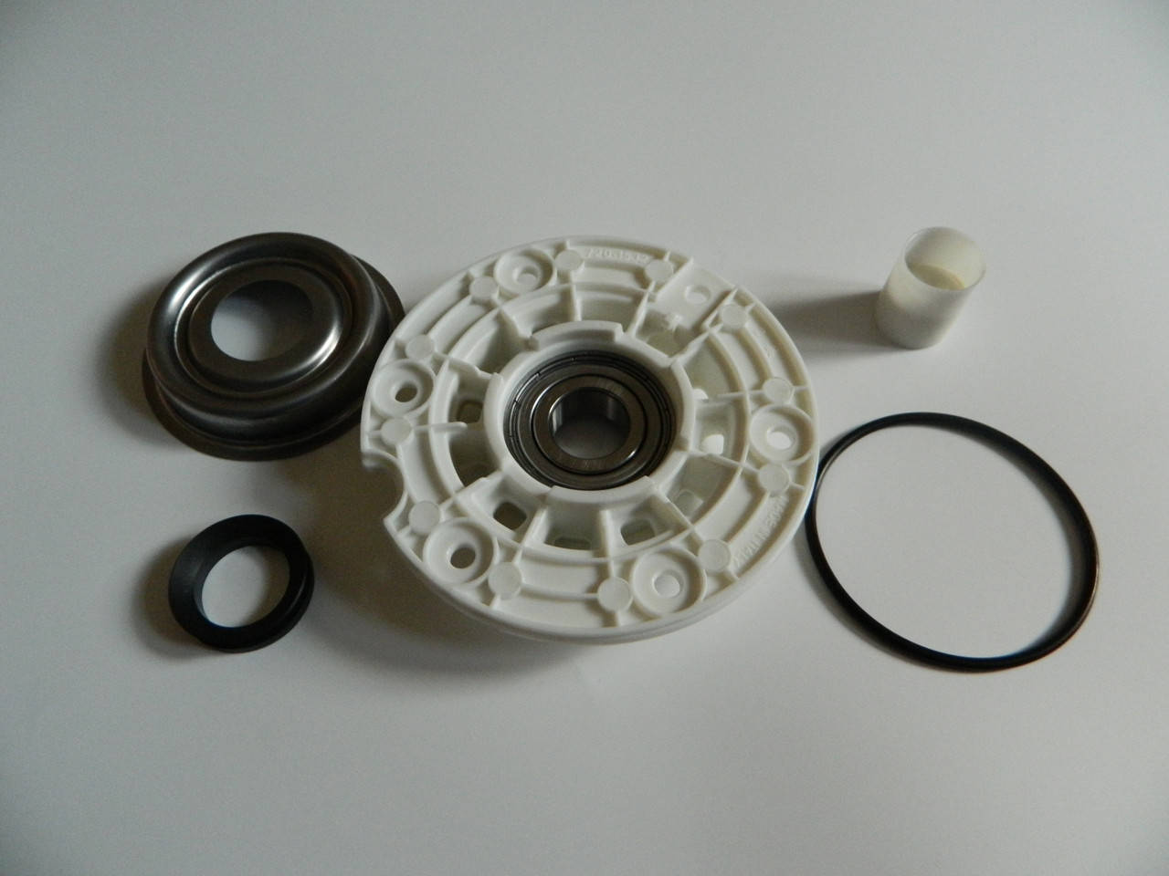 

Суппорт Zanussi 4071424214 (COD 720) производство Италия