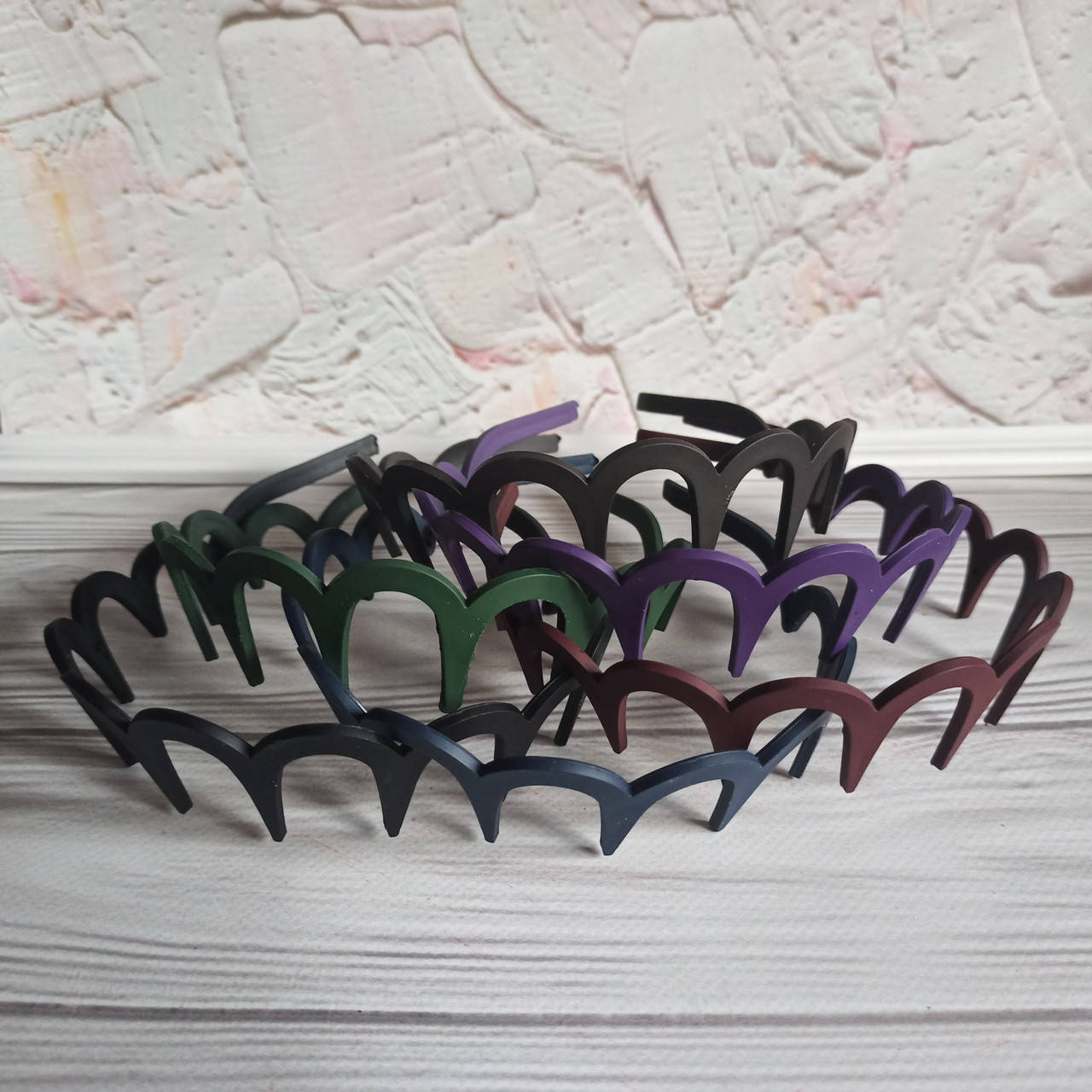 

Обруч каучук "корона" 3,5 см тёмный