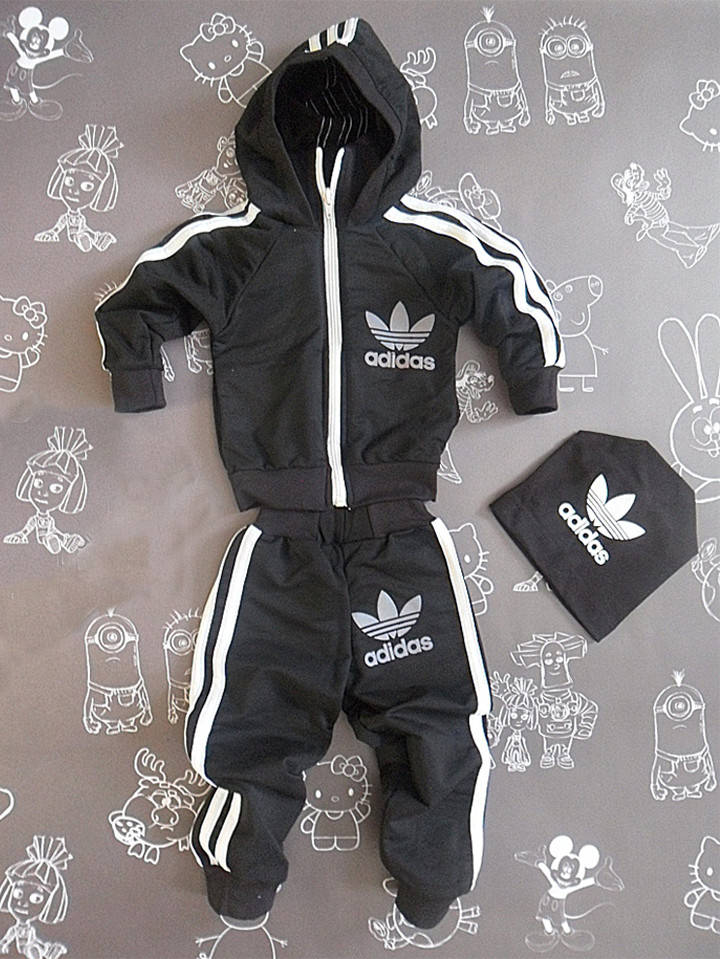 

Детский черный спортивный костюм в стиле Adidas для мальчика на рост 74-122 см
