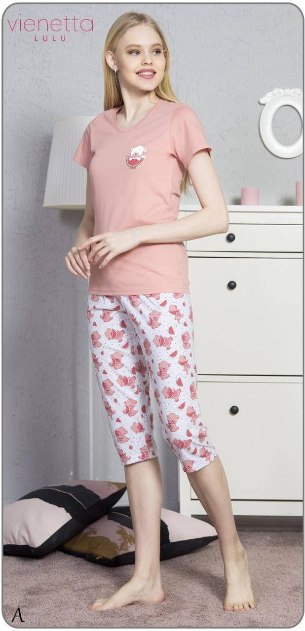 

Женская пижама футболка с бриджами/капрями комплект для дома 44/46/48 трикотаж Vienetta (Туреччина) M