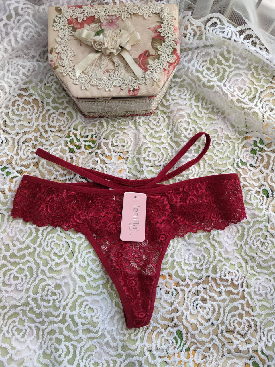 

S,M,L,Xl Кружевные трусики стринги Lemila Венгрия бордо, Бордовый