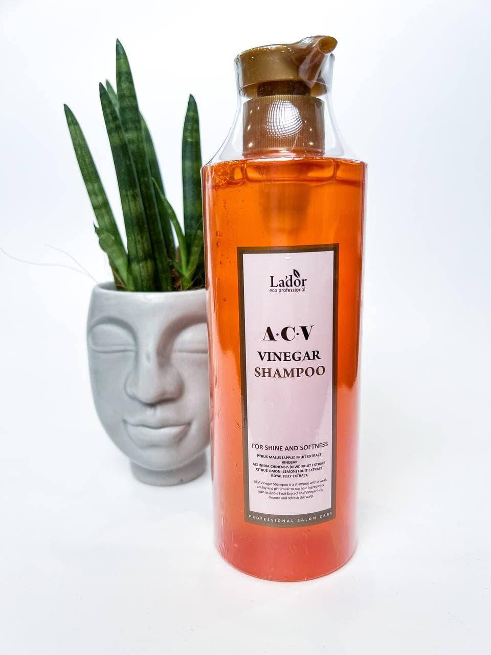 

Глубокоочищающий шампунь с яблочным уксусом Lador ACV Vinegar Shampoo 430мл