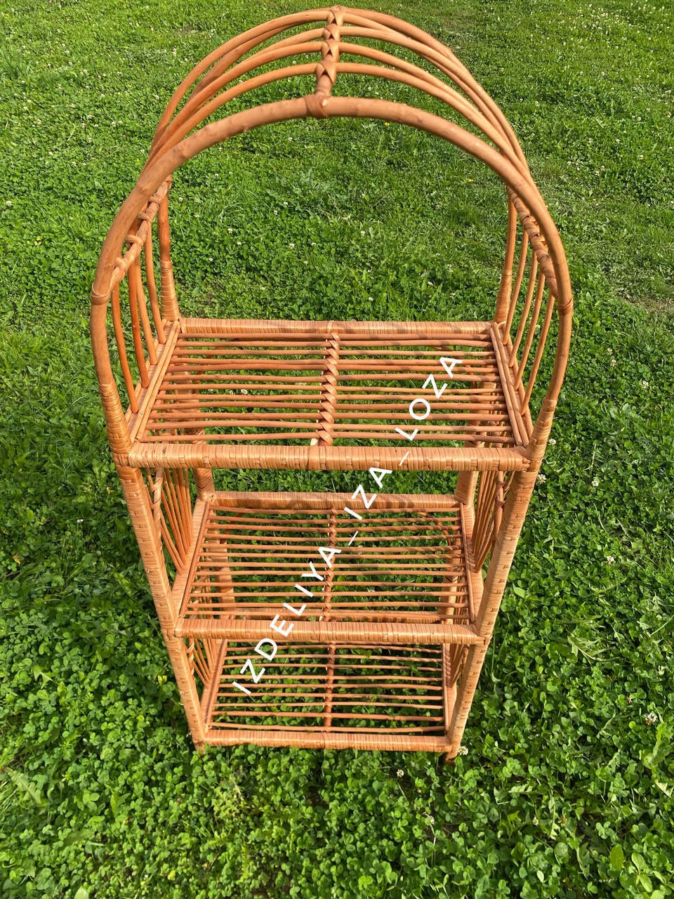 

Этажерка с лозы -3 «Арка»