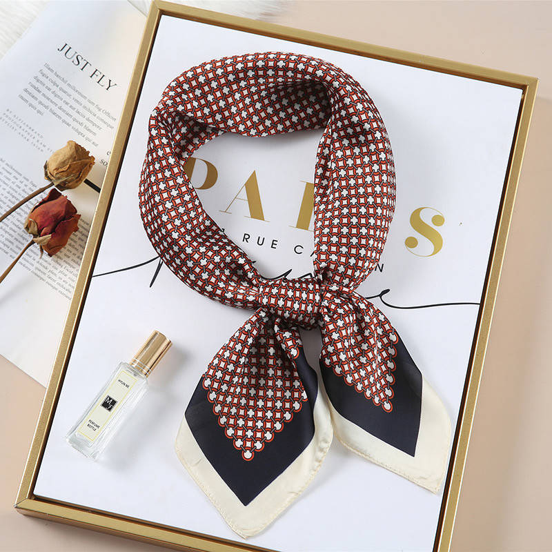 

Шейный платок из искусственного шелка, 70х70 см, Разные цвета