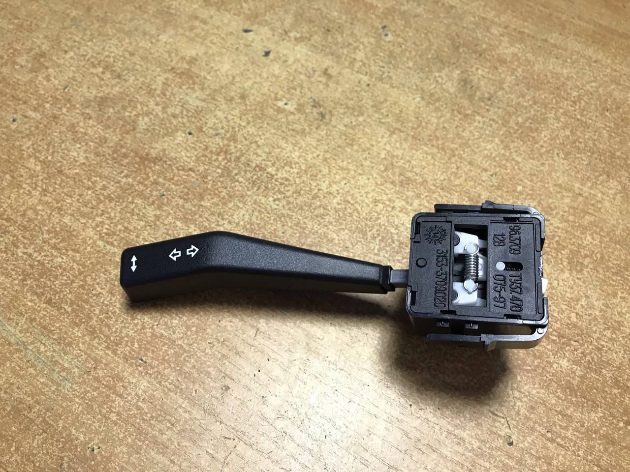 

Переключатель поворотов УАЗ Хантер (новый образец)