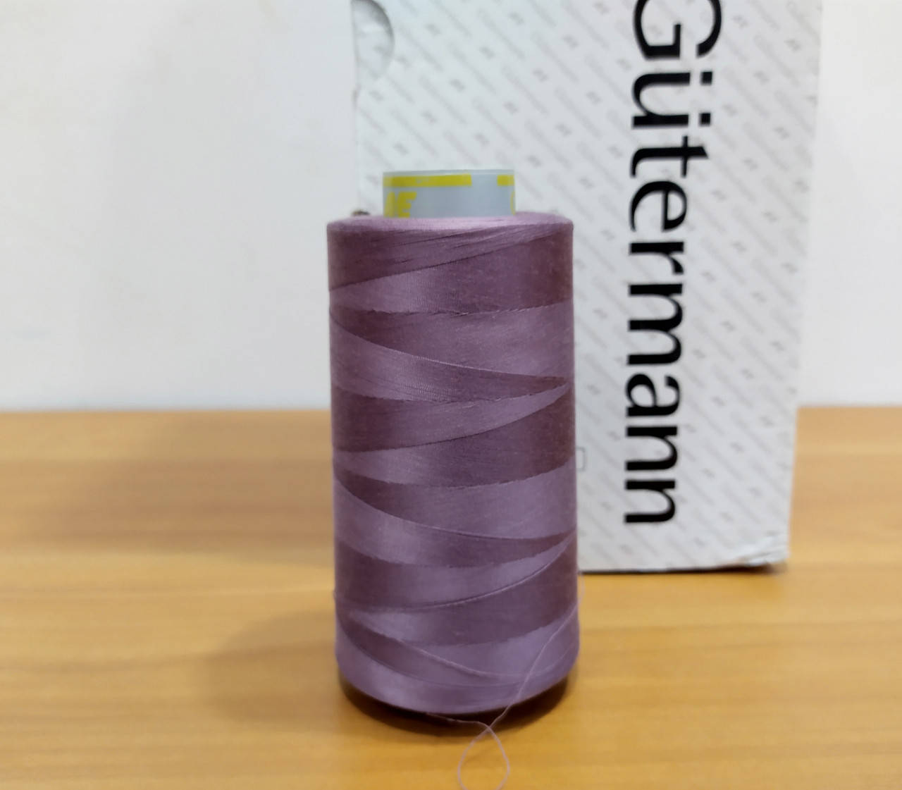 

Нитка Gutermann Perma core №120 5000м.