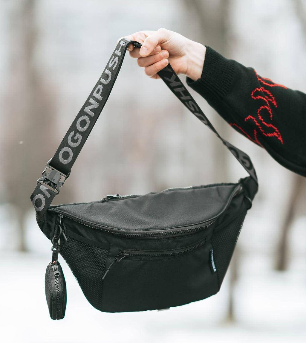 

Мужская сумка бананка большая Огонь Пушка SUN черная на грудь из ткани, Черный