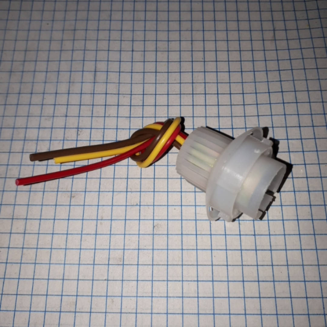 

Патрон под автолампу 2-конт под лампу P21W/5W BS25D пластик