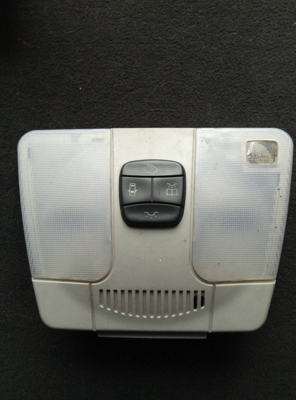 

Плафон салона передний Mercedes E-class (W210) 1995-2002 2088203401