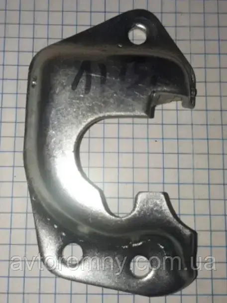 

Фиксатор замка двери ракушка ВАЗ 2101 2102 2103 2104 2105 2106 2107 2121 21213 Нива Тайга