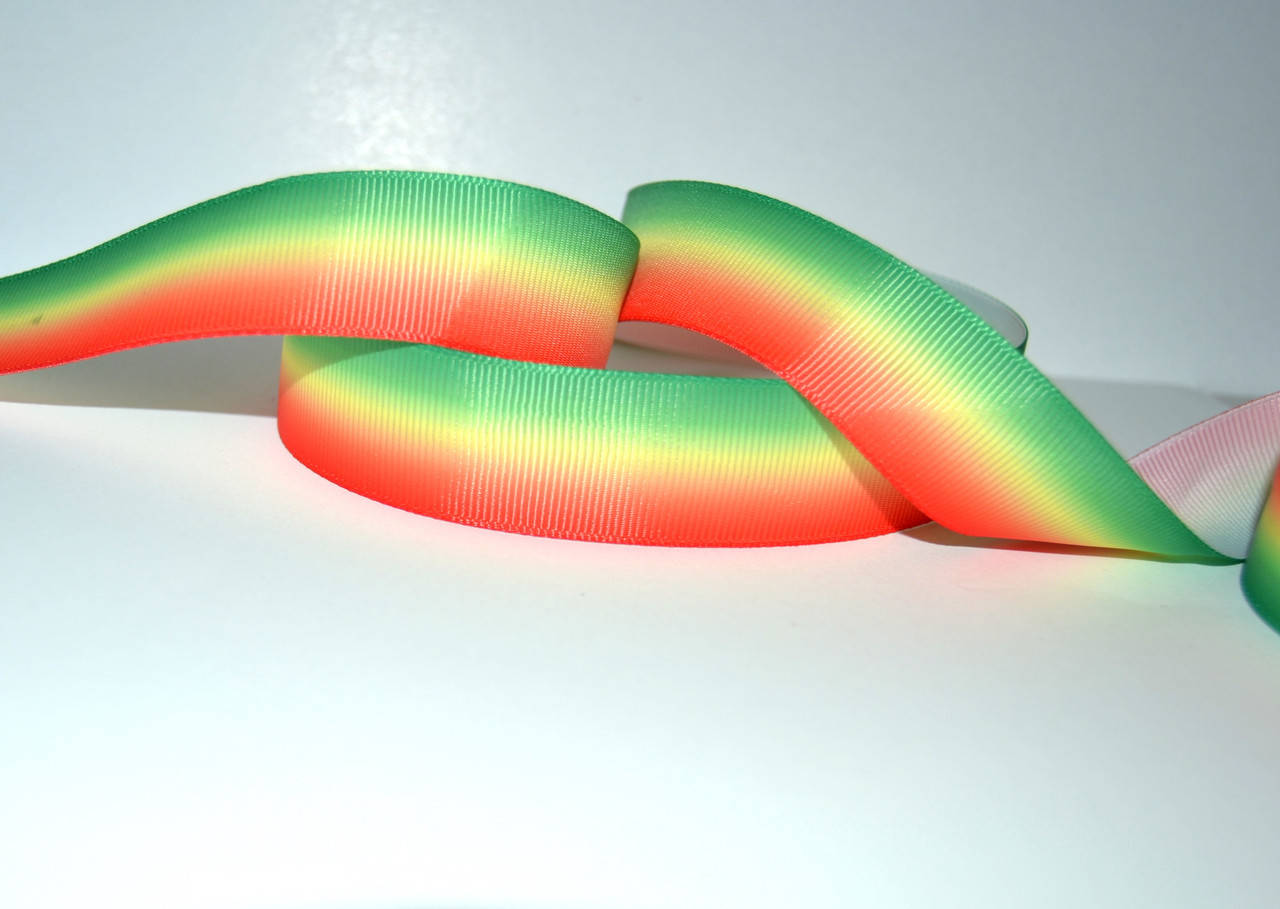 

Стрічка репсова 2,5см, градиєнт, колір- зелений+жовтий+червоний