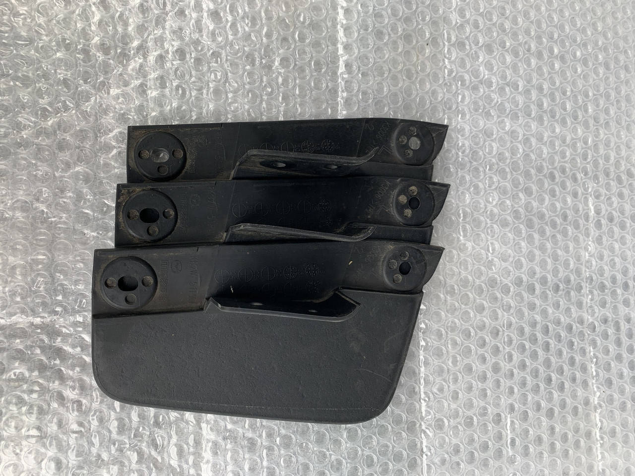 

Брызговик расширителя задний левый для Mazda CX-5 KF 2017- Original б/у KB7W-51PW1 KB7W51PW1