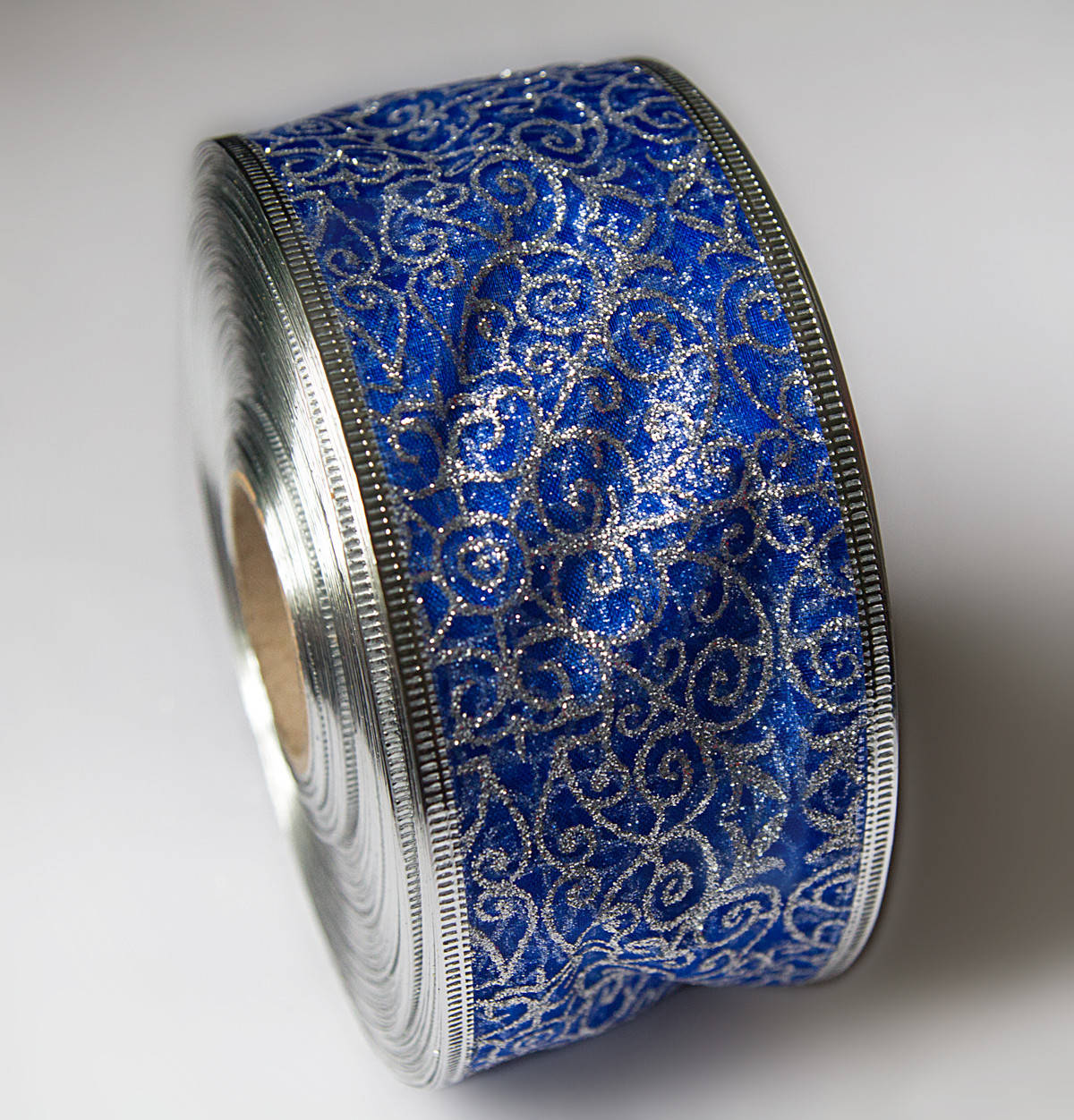 

Лента декоративная "Новогодняя" органза с проволочным краем 6,3 см 1584 синий