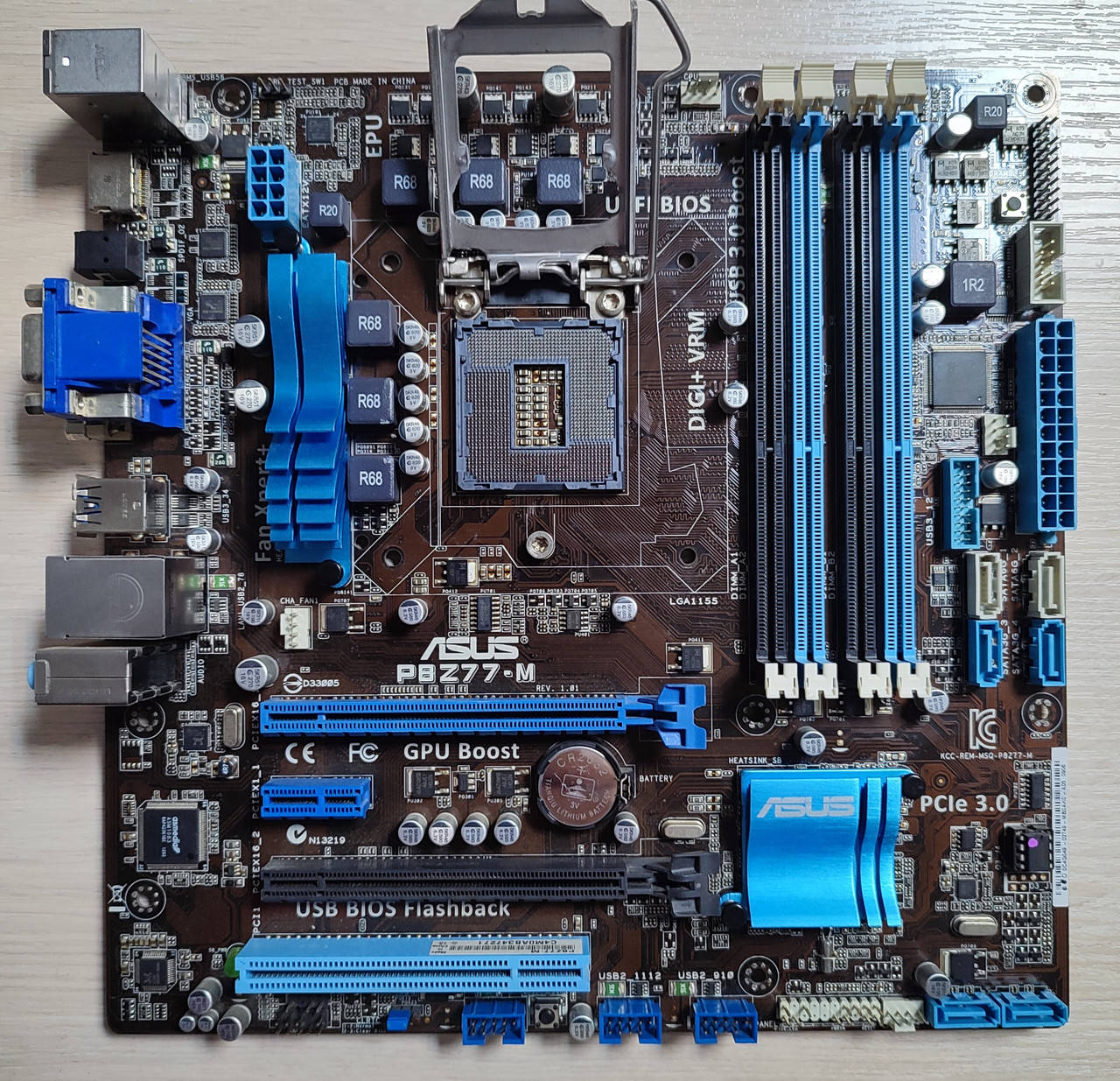 

Материнская плата S1155 ASUS P8Z77-M б/у