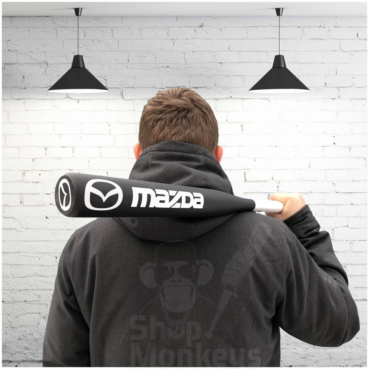 

Бейсбольная бита «Mazda»