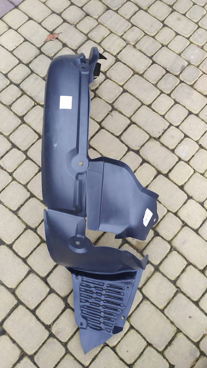 

Передний правый подкрылок Renault Laguna 2 Подкрылки передние Рено Лагуна 2 2001-2005