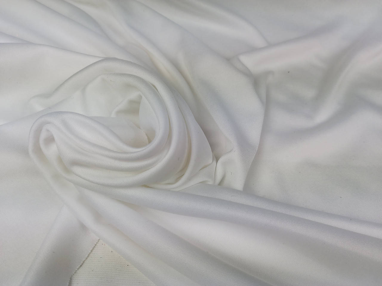 

Подклад трикотажный белый