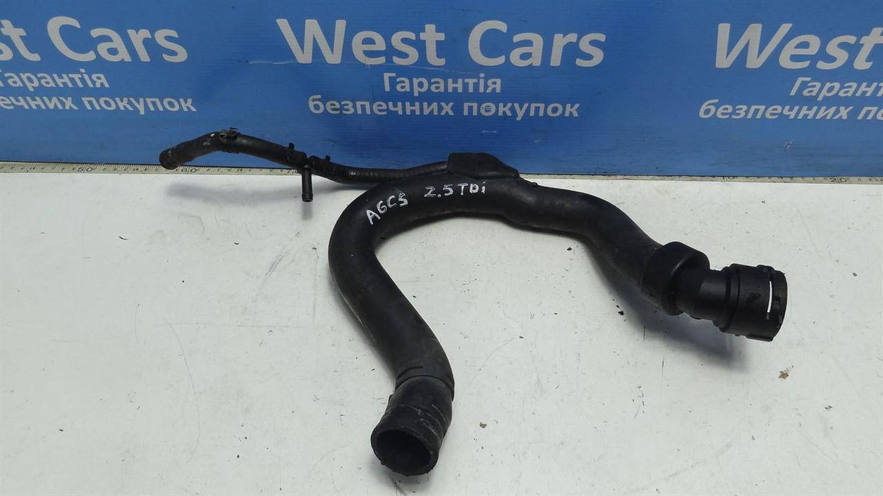 

Патрубок системи охолодження 2.5TDI Audi A6 с 1997 по 2004