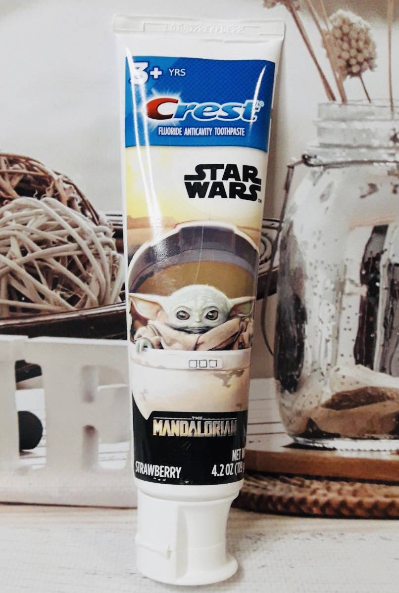 

Детская зубная паста против кариеса Сrest Бейби Йода