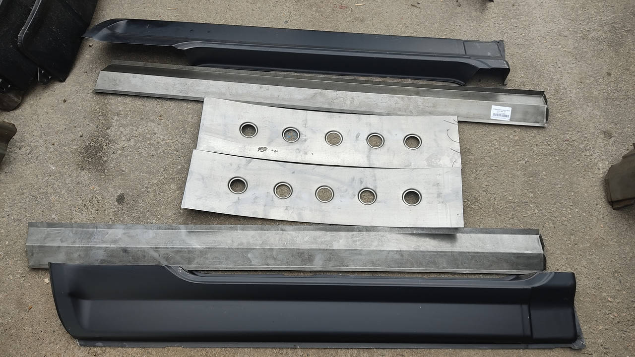 

Пороги на авто НИВА 2121-21213