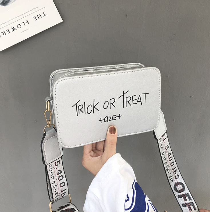 

Женская сумка "Трик" серая. Сумочка через плечо серого цвета Trick or Treat