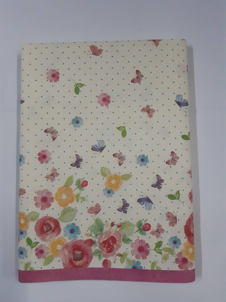 

Скатерть флизелиновая 120*240