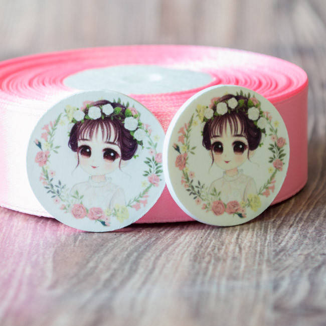 

Кабошон Серединка Круглая Девочка в цветах Сб-237, Разные цвета