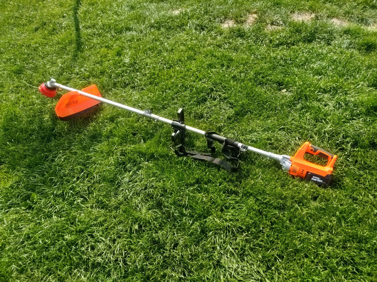 

Коса аккумуляторная, триммер STIHL FSA-60 (2 АКБ, 36 вольт 6Ah)