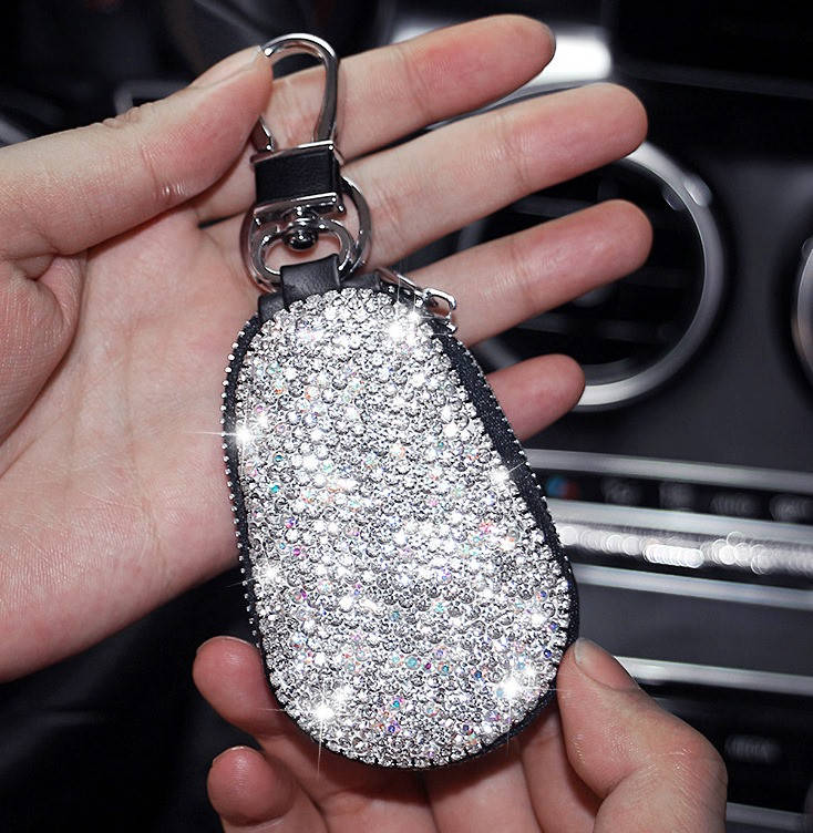 

Ключница брелок в стразах кристалл для автомобиля