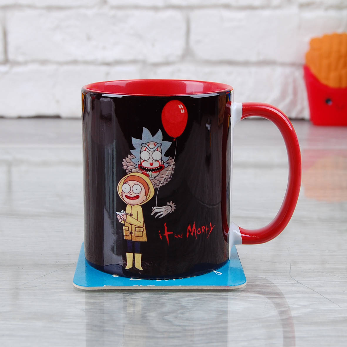 

Чашка Rick and Morty 17 (Рик и Морти), Красный