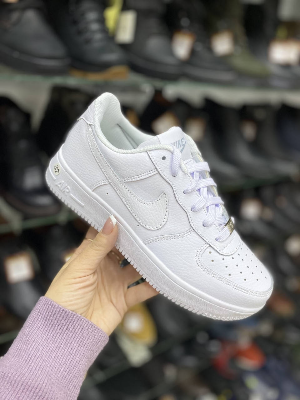 

Кроссовки белые кожаные Nike 38, Белый