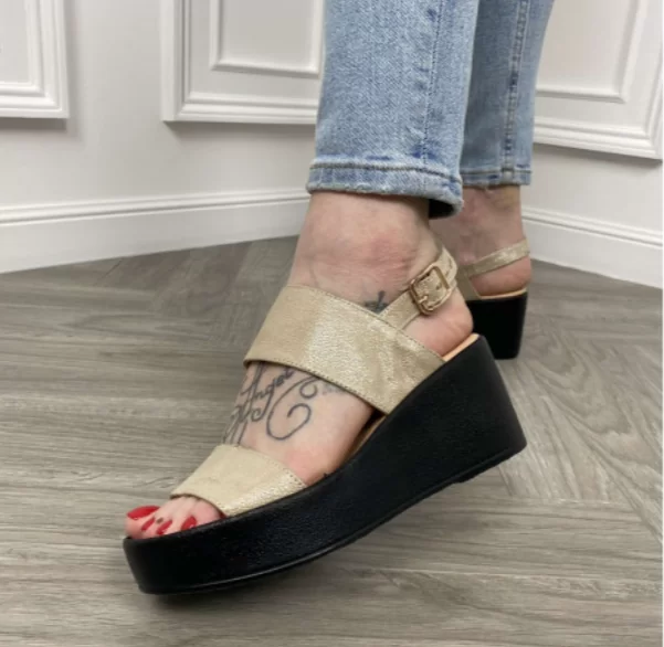 

Босоножки женские BOTICHELLI,натуральная кожа7t