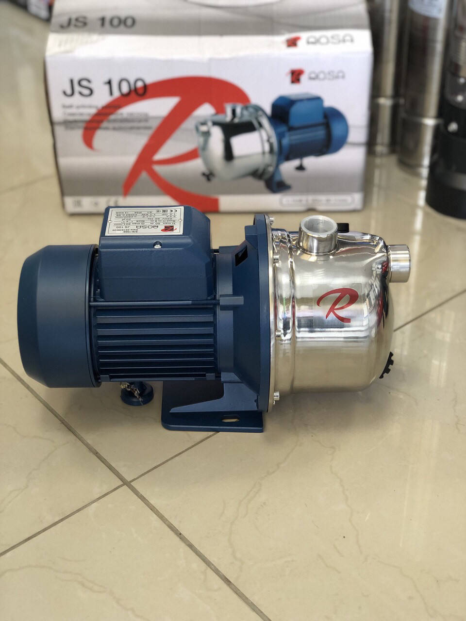 

Поверхностный центробежный самовсасывающий насос ROSA JS100 1.1кВт
