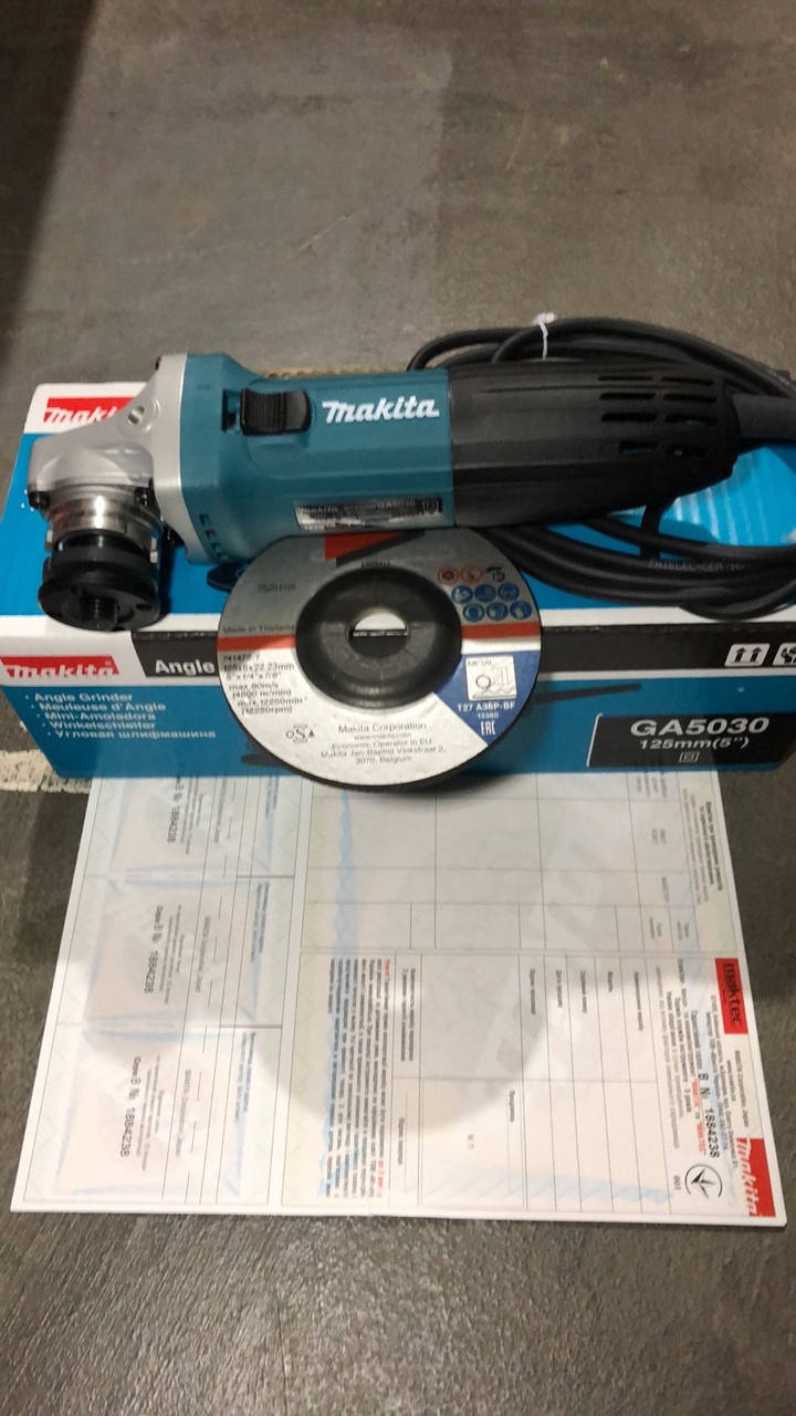 

Угловая шлифмашина Makita GA5030