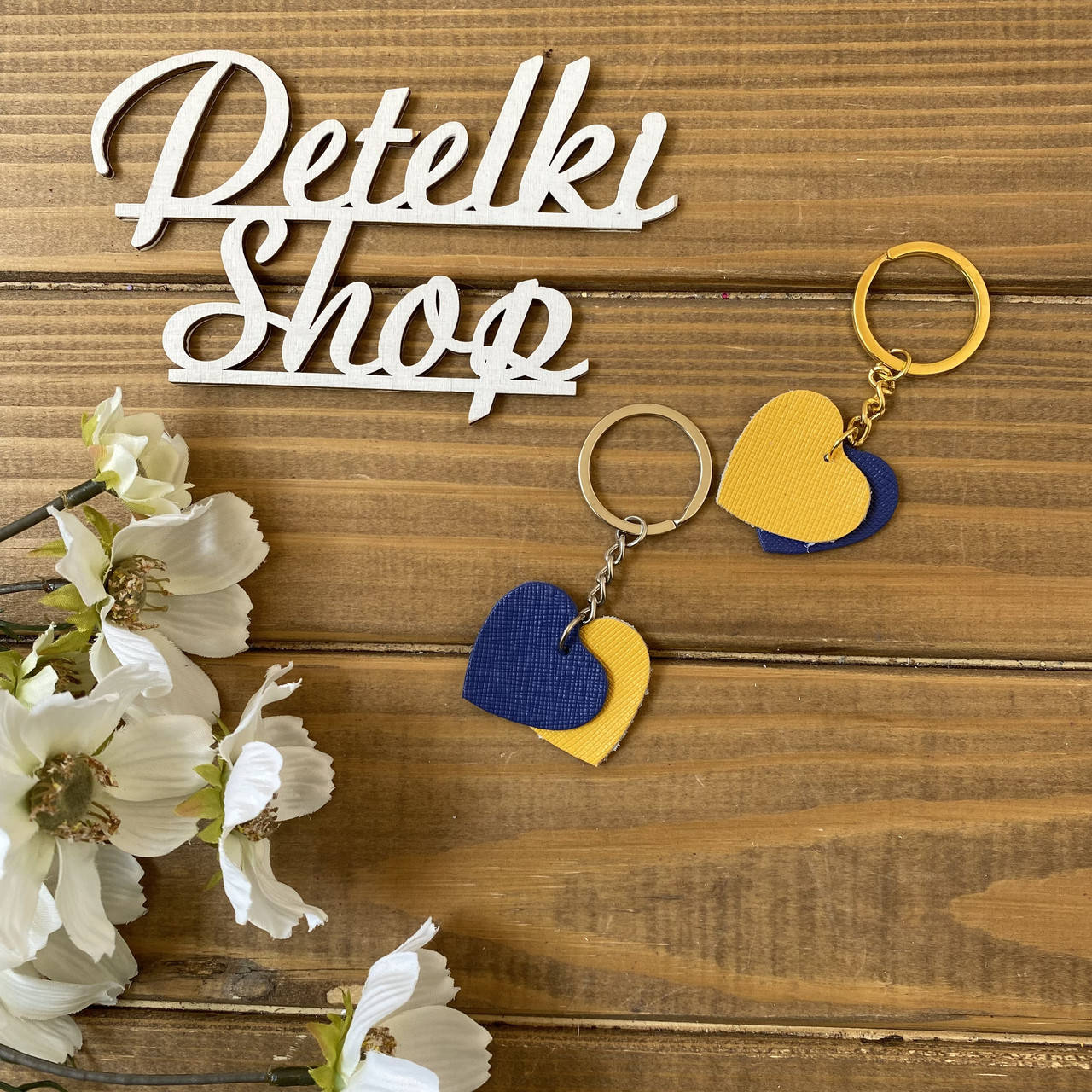 

Брелок Сердечко желто-голубой в коже Саф`ян