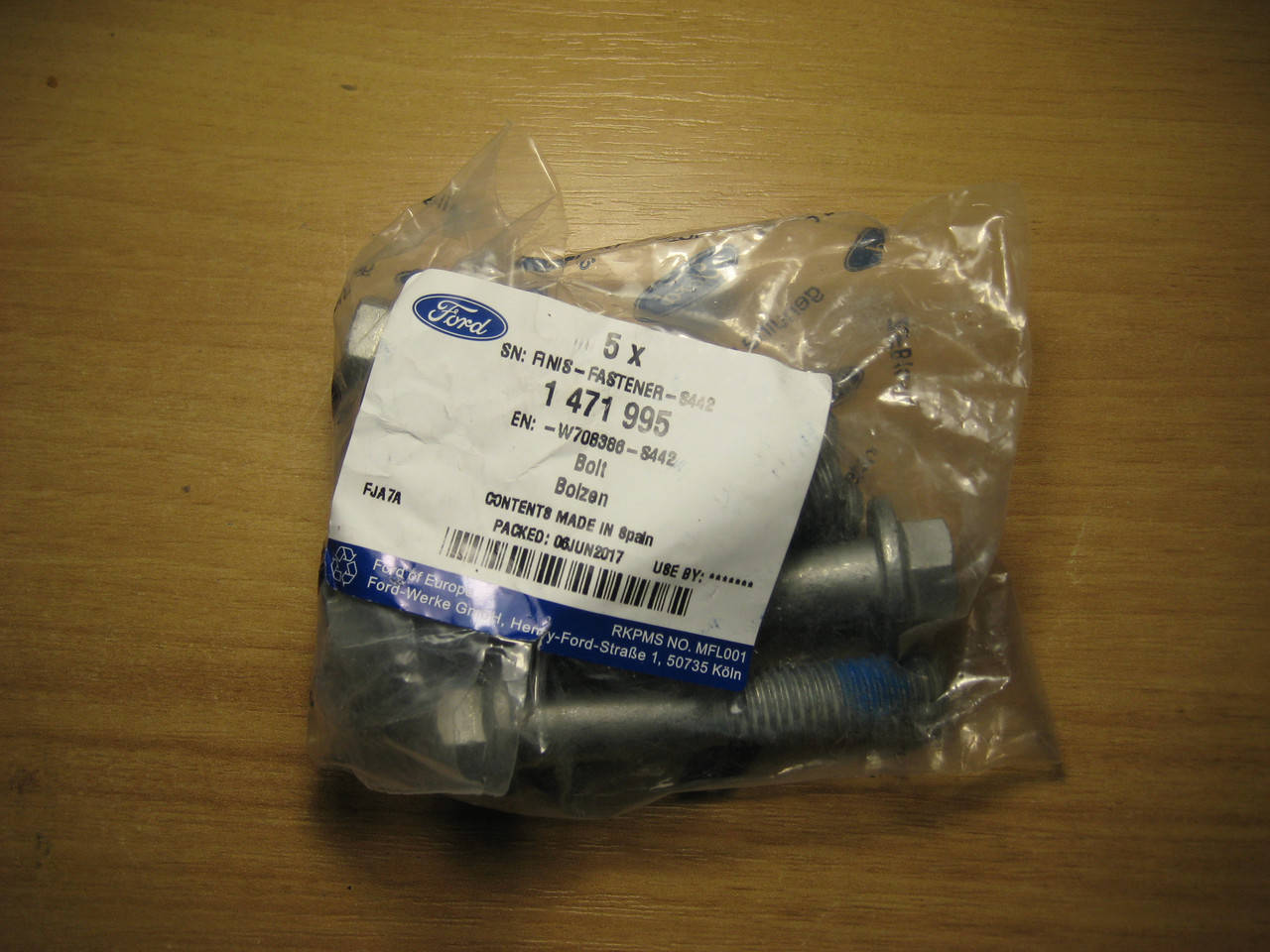 

Болт крепления рычага Ford 1471995