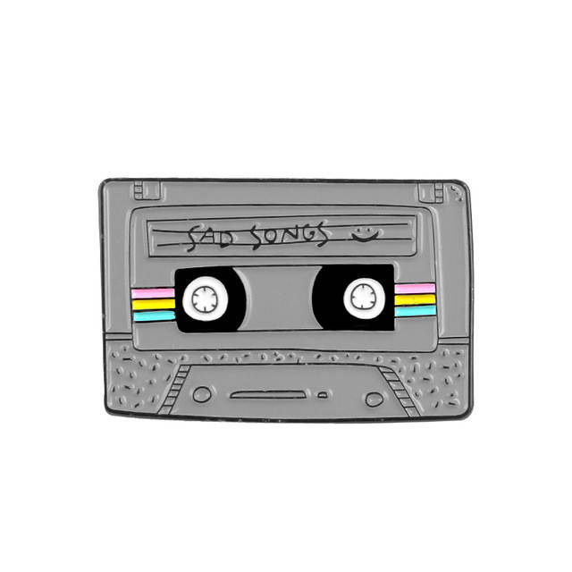 

"Кассета серая Грустные песни Sad songs:)" значок (пин) металлический