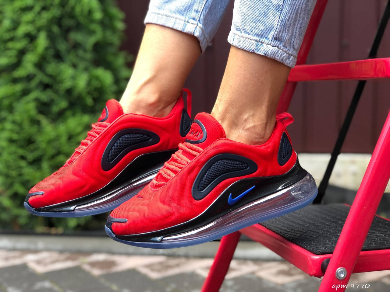 

Nike Air Max женские демисезонные красные с черным кроссовки на шнурках, Красный